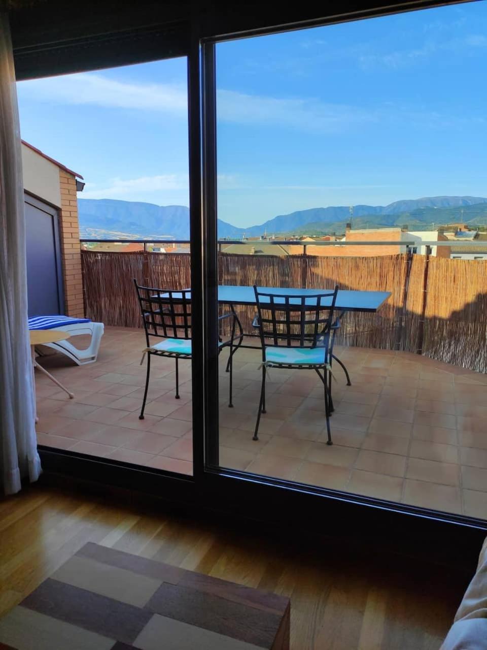 Apartmán Acogedor Atico Duplex En Tremp Exteriér fotografie